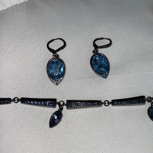 Bracelet and earrings matching set